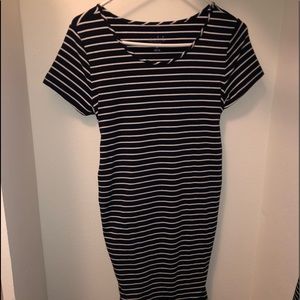 maternity dress